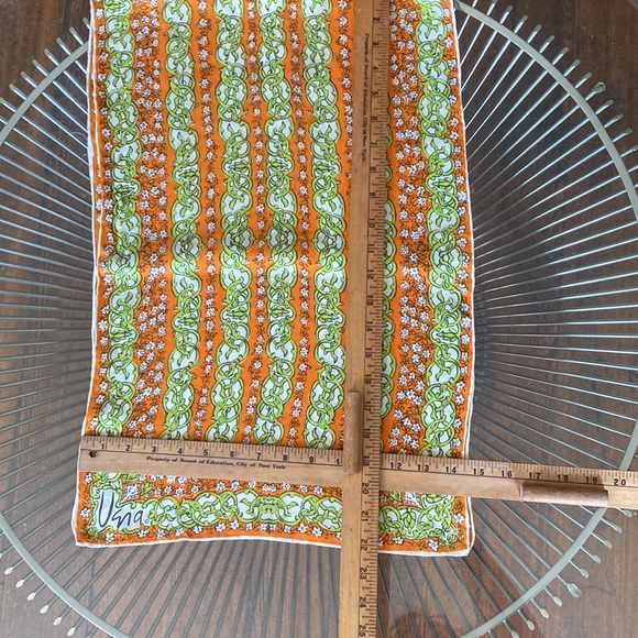 Vintage Vera Neumann rectangular scarf - Picture 5 of 11